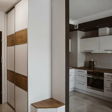 アパート Apartament Marina House Nad Niegocinem ギジツコ